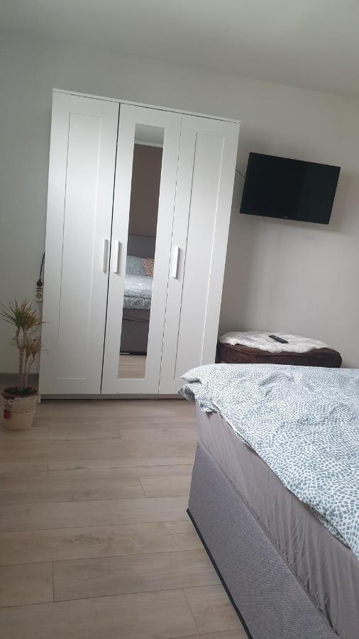 Boardingappartement Windeckblick, Ruhige, Zentrale Lage Mit Grossem Suedbalkon 布尔 外观 照片