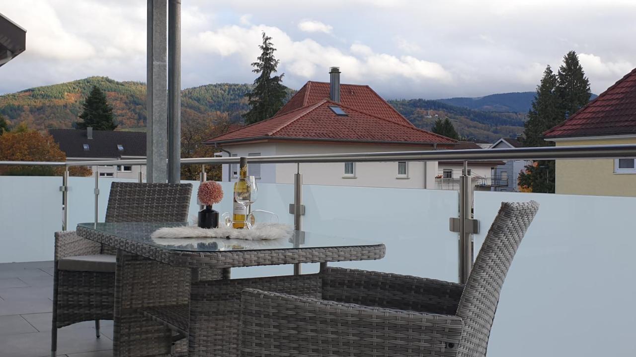 Boardingappartement Windeckblick, Ruhige, Zentrale Lage Mit Grossem Suedbalkon 布尔 外观 照片